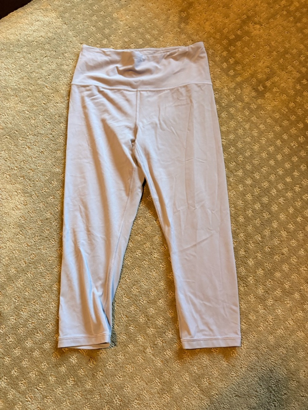 Woman High-Waist Light Capri Lavender Active Leggings
